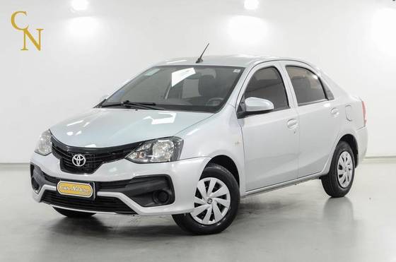 TOYOTA ETIOS 1.5 X PLUS 16V FLEX 4P MANUAL TOYOTA ETIOS 1.5 X PLUS 16V FLEX 4P MANUAL